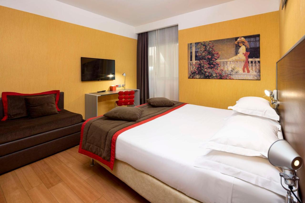Western Hotel 4*